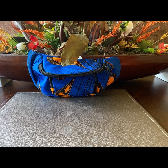 Fanny Pack (waistbag) - Picture 3 of 3